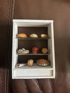 Estuche de panadería vintage 1:12 completo único en su clase para miniaturas de casa de muñecas - Imagen 1 de 7