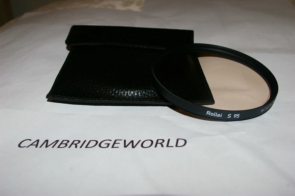 95mm SCREW in ROLLEI BRAND NEW 1A SKY SKYLIGHT OPTICAL GLASS FILTER  with case - Image 1 of 3