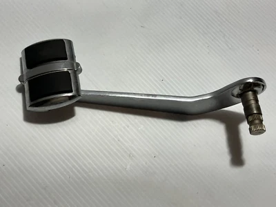 Kawasaki Vulcan 1600 2008 pedal de freno (Mean Streak) (OEM) Foto 1 de 4