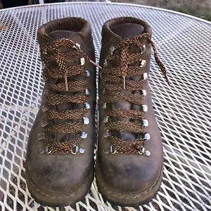 Vintage LOWA Leather Vibram Mountaineer Hiking Boots Sz 6 Mens - Picture 1 of 12