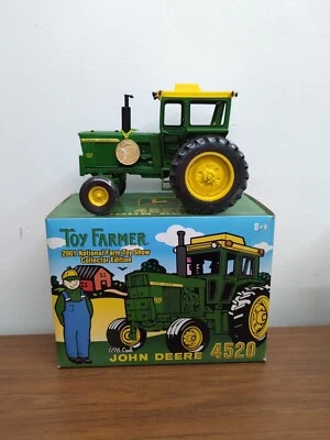 1/16 Ertl John Deere 4520 Tractor 2001 Collector Edition Toy Farmer - Image 1 of 4