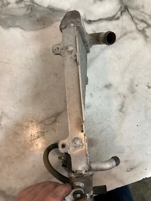 Правый радиатор 14 Erik Buell Racing EBR 1190 RX - Изображение 1 из 4