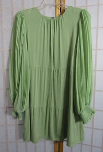 NWT Alice and Olivia 100% Viscose Seafoam Green Bell Pleat Sleeve Dress Womens L - Picture 1 of 6