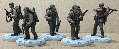 Dust Tactics 1947 Studio, Premium USMC Mavrick Rifle Squad Winter Bases, No card - Image 1 of 4