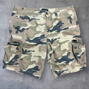 Aeropostale Camo Cargo Shorts Mens 38 - Picture 1 of 4