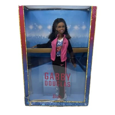 Muñeca Barbie Mattel Gabby Douglas nueva (caja dañada) Foto 1 de 4