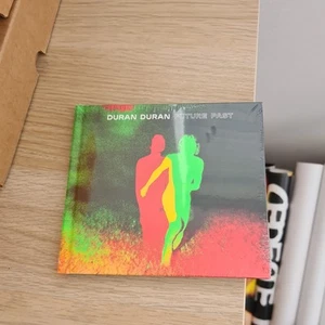 DURAN DURAN FUTURE PAST DELUXE CD HAND SIGNED EDITION NEW & SEALED - Picture 1 of 2