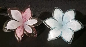 VINTAGE HAND BLOWN FLOWER ART GLASS MURANO STYLE PINK&WHITE / LIGHT BLUE ... - Picture 1 of 9