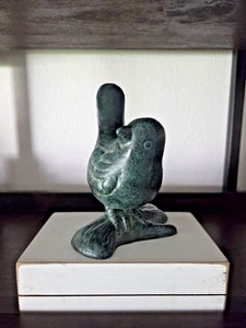 Estatuilla de 6" con acabado Verdigris imitación escultura pájaro latón SPI San Pacific - Imagen 1 de 9