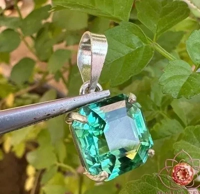 Natural 20.60 Ct Green Sapphire Loose Gemstone In 925 Silver Pendant P237 - Image 1 of 4