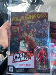 DC Page Punchers - The Flash & Joker Action Figures with Comic Books - Picture 1 of 7