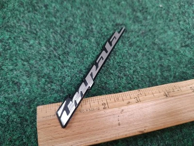 Emblema painel Chevrolet Impala 2000-2005 emblema placa de identificação 10290600 fabricante de equipamento original 2S7 - Imagem 1 de 4