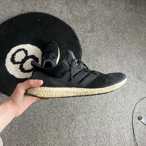 Adidas Black Ultraboost 4.0 Trainers - Picture 1 of 11