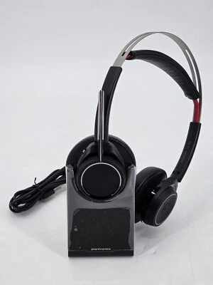Plantronics Voyager Focus UC B825 Bluetooth Headset 203079-101 W/ Charging Stand - Image 1 of 4