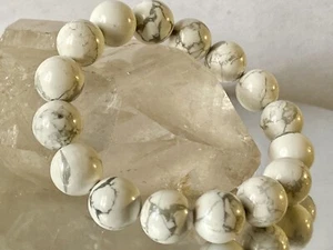 8.2" "Artistic Expression/Insight/AAA+"~Canada White Gray Howlite Bracelet N1409 - Picture 1 of 9