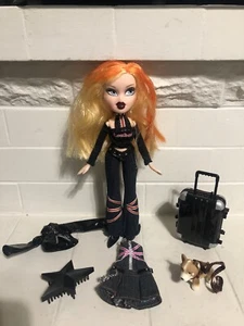 Bratz Pretty N Punk Cloe Doll Original Outifts Suitcase London MGA Rare Complete - Picture 1 of 10