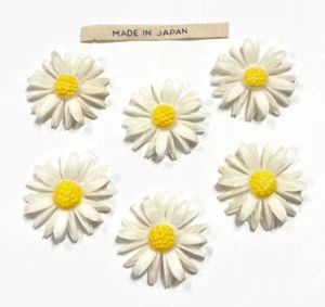 6 Vintage Japan Daisy Flower Celluloid Acrylic Resin 26mm. Cabochon Cameos 2027 - Picture 1 of 6