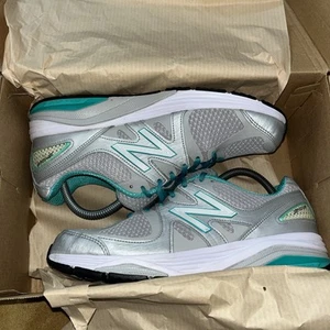 Women's Size 9.5 New Balance 1540v2 Walking/Stability Shoe Silver MADE IN USA - Picture 1 of 21