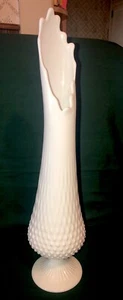 Grande vintage Piedistallo Fenton Vetro Latte Oscillante Vaso Piano Cottura Alto 20" - Foto 1 di 7