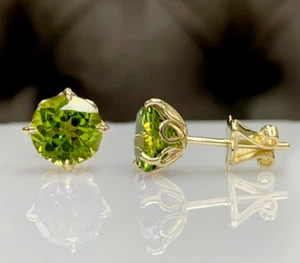 Lab Created Peridot 2.00Ct Round Cut Women's Stud Earring 14K Yellow Gold Plated - Picture 1 of 8