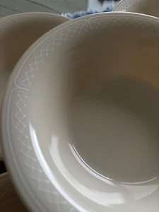 Corelle LATTICE Pattern Beige White Berry Cereal Bowls (Set of 5) - Picture 1 of 4