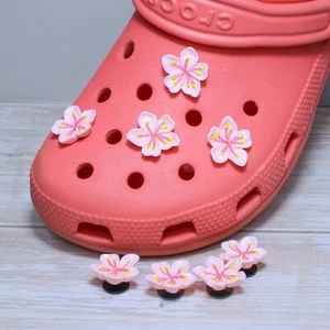 8 Stck. Set Rosa Sakura Blume Kirschblüten Schuh Charms für Crocs - Bild 1 von 3