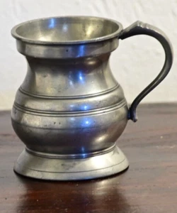 Zinnkrug 1 Kiemenkapazität. 3" groß gebraucht - Bild 1 von 3