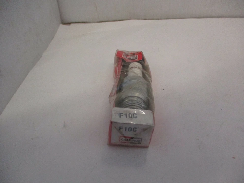 Champion Spark Plug F10C - Image 1 of 1