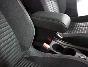 PEUGEOT 208 dal 2019 BRACCIOLO ecopelle nero REGOLABILE MONTAGGIO INVISIBILE - Imagen 1 de 3