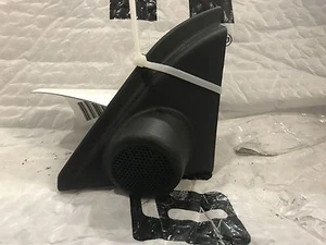 Speaker TOYOTA COROLLA 16 FRONT RH COVER 86160-02A70 OEM - Picture 1 of 3