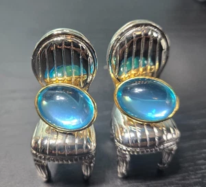 Vintage Trifari Clip On Earrings Oval Aqua Blue Lucite Jelly Belly Gold Tone - Picture 1 of 10