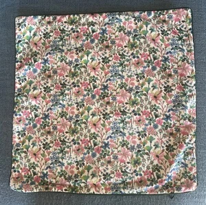 Funda de cojín/almohada Alice Caroline Liberty Tana Lawn Fabric Dreams of Summer - Imagen 1 de 3