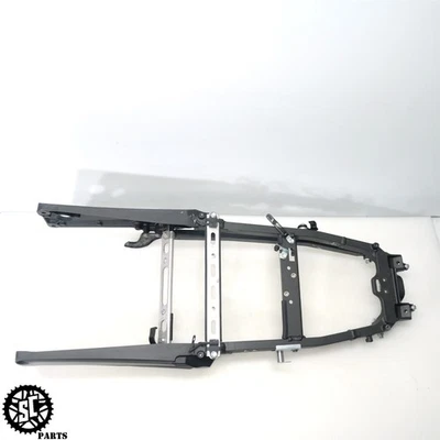 12-15 2016-2017 KAWASAKI NINJA ZX14R SUBCHASIS TRASERO RECTO Foto 1 de 4