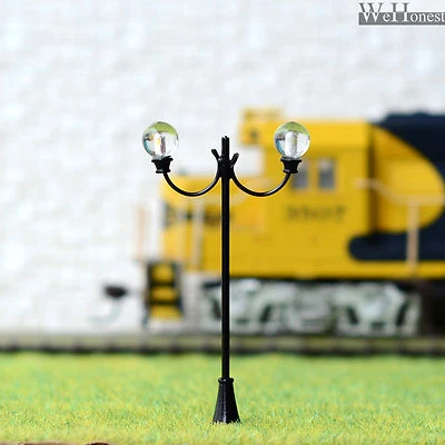 5 x Model Railway Train Lamp Post Street Lights HO OO Scale LEDs +Resistor #QF03 - Image 1 of 2