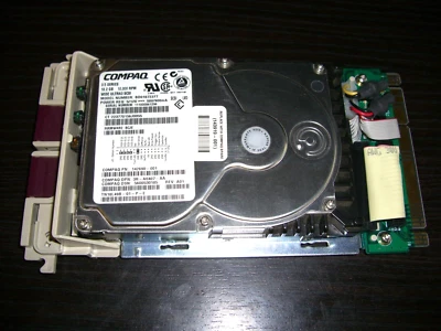 Compaq 18GB 10k RPM Hard Disk Drive with Hot Swap Tray 143919-001 146474-001 - Image 1 of 4