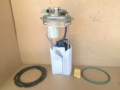 GM 15775024 FG0399 Fuel Pump -- 2004-08 GMC Savana w/ Left Side Rear Hinged Door - Image 1 of 4