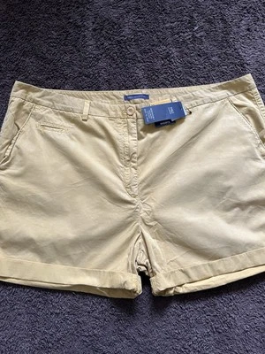 BNWT M&S Ladies Size 24 Honey Chino Shorts With A Choice Of Leg Lengths - Image 1 of 4