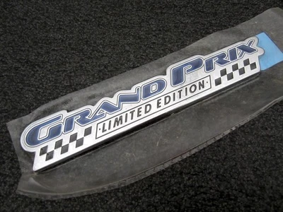 NOS OEM 2002 Pontiac Grand Prix Limted Edition 40th Anniversary Badge GTP - Imagem 1 de 2
