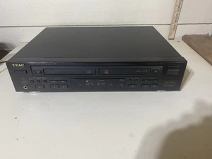 TEAC RW-D200 Double Deck Dubbing CD Player/Recorder NO Remote - Picture 1 of 7