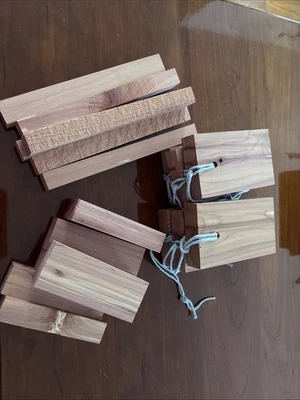18 bloques de madera de cedro rojo Kentucky - detener daños en la ropa - ambientador de armario Foto 1 de 4