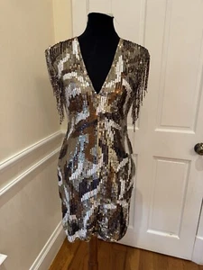 NWT Mac Duggal Women's Gold Deep V-Neck Fringe Shoulder Mini Dress Size 4 - Picture 1 of 9
