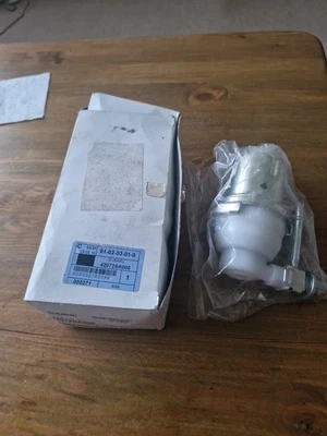 FOR SUBARU FORESTER IMPREZA OUTBACK FUEL FILTER OEM 42072SA000 - Image 1 of 4