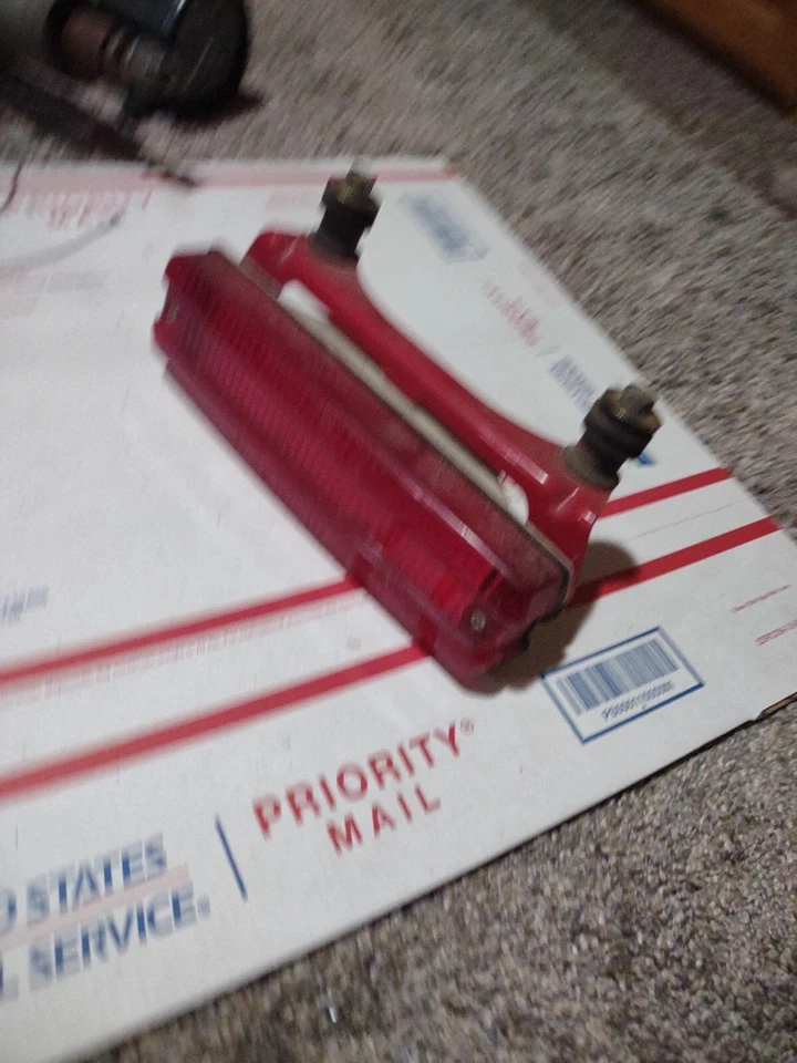 Luz trasera A1 1983 84-85 Honda ATC200X ATC350X con soporte de montaje  Foto 1 de 4