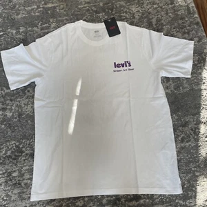 Levi’s Relaxed Fit Tee Strauss Art House men’s Medium White T-Shirt - Picture 1 of 6