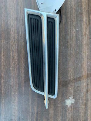 ✅ 2017 CADILLAC XTS РЕШЕТКА ПРОТИВОТУМАННАЯ ФАРА ПРАВАЯ PN:20901633 OEM - Изображение 1 из 2