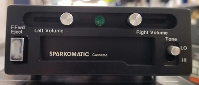 Autoradio vintage per macchina d'epoca con lettore cassette uscita audio 10watt - Immagine 1 di 4