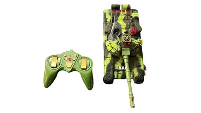 Haktoys RC Battle Tank -  1:24 Scale Remote Control Fighting Tank - Image 1 of 4