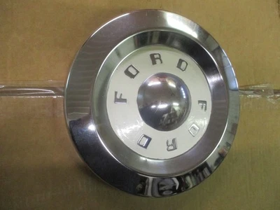 Ford Thunderbird Fairlane 1955-1960 10,5" Poverty perro plato tapacubos rueda Foto 1 de 4
