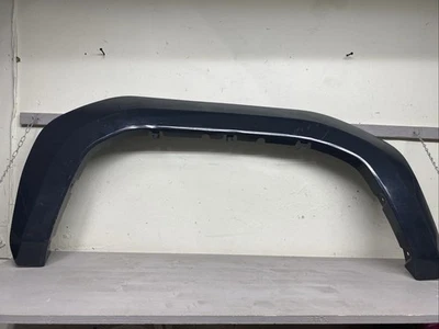 Toyota Tacoma delantero derecho acampanado 2024-2025-2026 OEM (75873-AK010) Foto 1 de 4