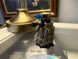 LEGO Doctor Who Mini Figure - Dalek - (Brick Built) Dark Tan - Picture 1 of 1